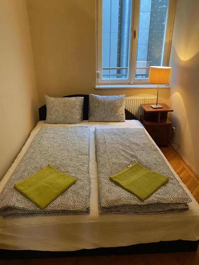 Apartamento Parisi Flat Budapest Hungría